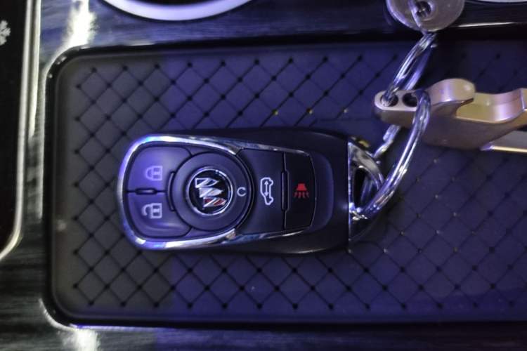 Used Buick GL8 2022 ES Landtrek 653T Comfort Edition Vehicle Key