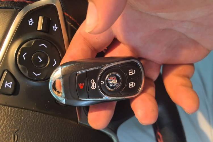Used Buick GL8 2022 Land Business Class 652T Luxury Model Vehicle Key