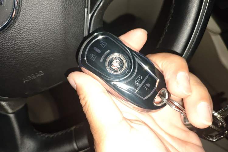 Used Buick GL8 2022 ES Landtrek 653T Comfort Edition Vehicle Key
