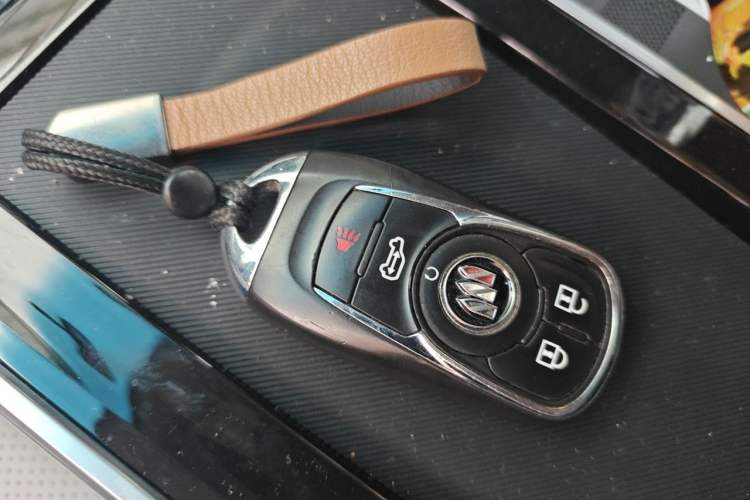 Used Buick GL8 2022 ES Landtrek 653T Comfort Edition Vehicle Key