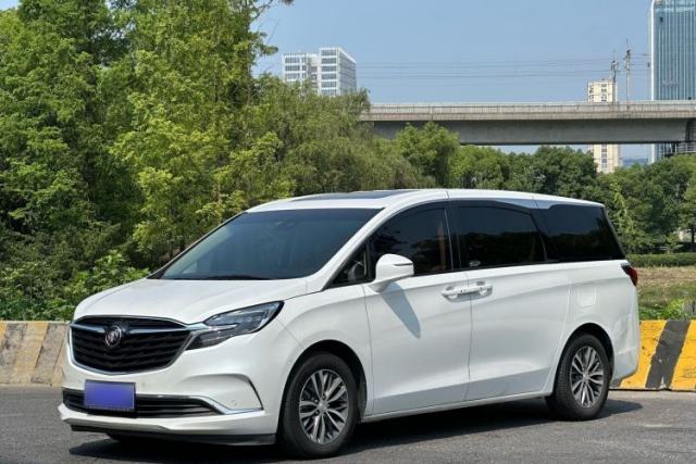 Used Buick GL8 2022 ES Landtrek 653T Luxury Edition