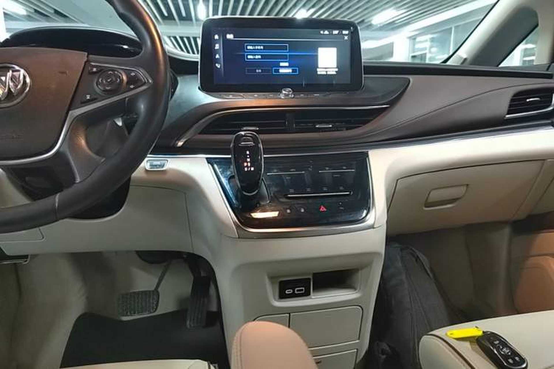 Used Buick GL8 2022 Land Business Class 652T Luxury Model Audio And AC Panel