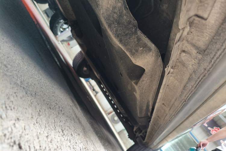 Used Buick GL8 2022 Land Cruiser Executive Class 652T Comfort Model Chassis Front Left