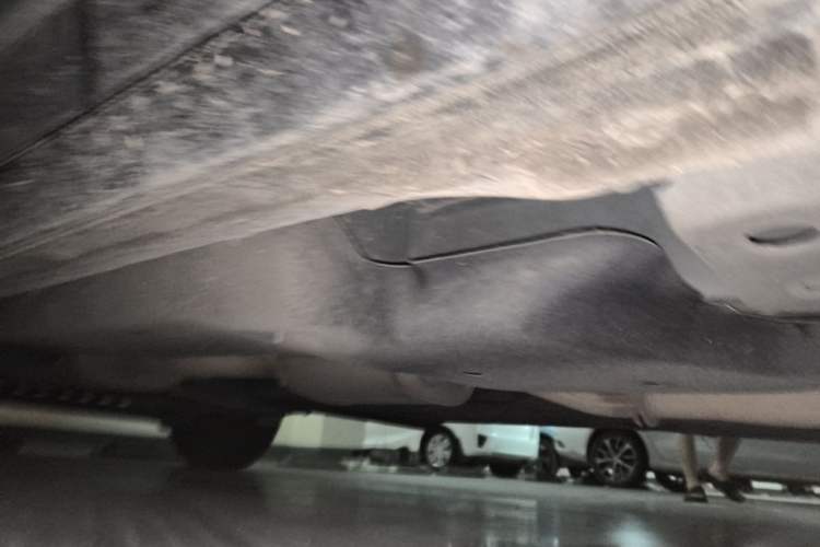 Used Buick GL8 2022 Land Business Class 652T Luxury Model Chassis Front Right