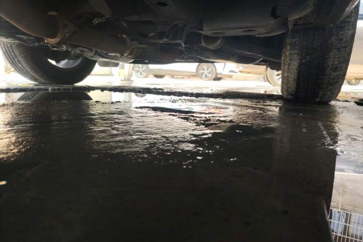 Used Buick GL8 2022 Land Cruiser Executive Class 652T Comfort Model Chassis Front Right