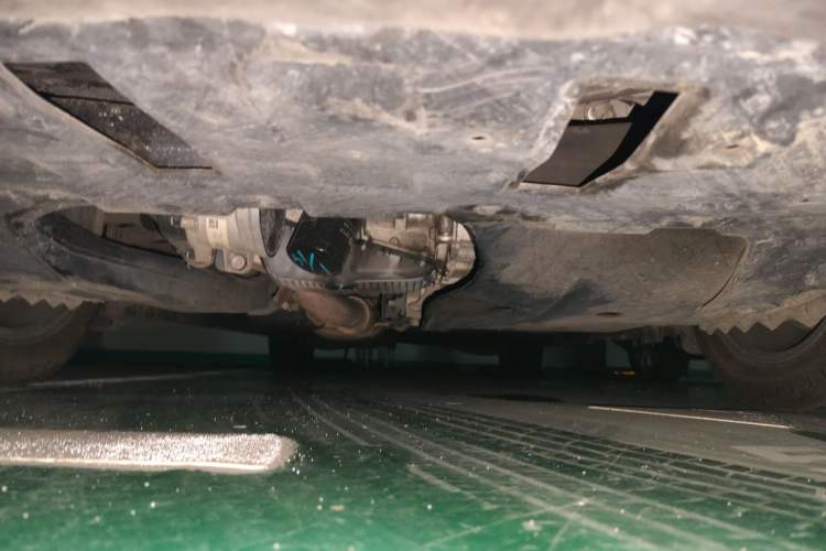 Used Buick GL8 2022 ES Landtrek 653T Comfort Edition Chassis Front