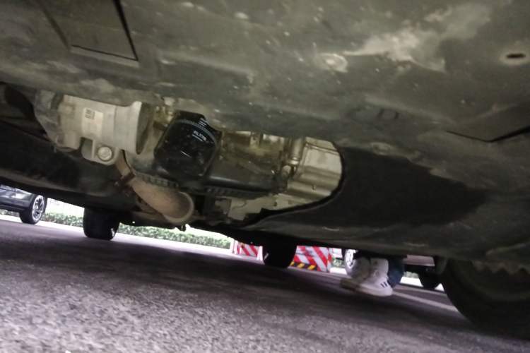 Used Buick GL8 2022 ES Land Cruiser 653T Luxury Model Chassis Front