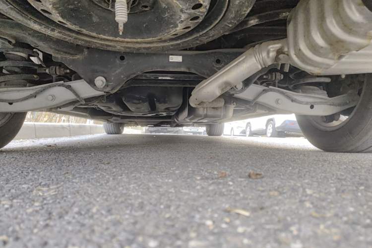 Used Buick GL8 2022 ES Landtrek 653T Comfort Edition Chassis Rear