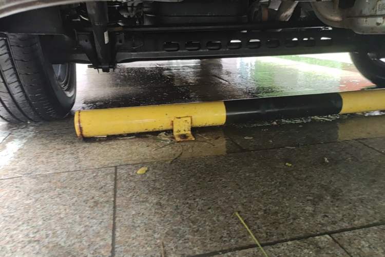Used Buick GL8 2022 Land Business Class 652T Luxury Model Chassis Rear