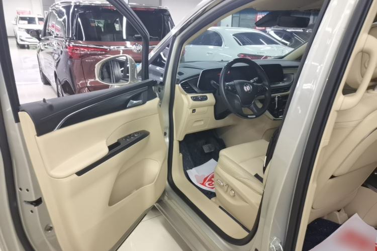 Used Buick GL8 2022 ES Landtrek 653T Luxury Edition Driver Seat
