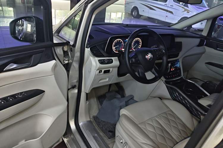 Used Buick GL8 2022 ES Landtrek 653T Comfort Edition Driver Seat
