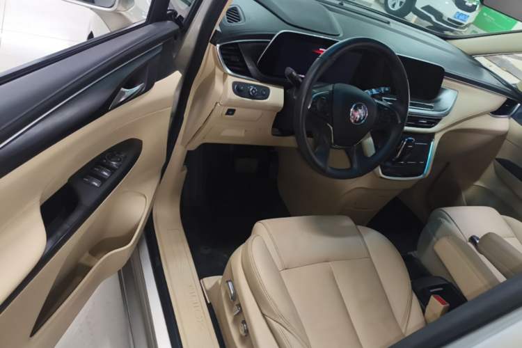 Used Buick GL8 2022 ES Landtrek 653T Luxury Edition Driver Seat