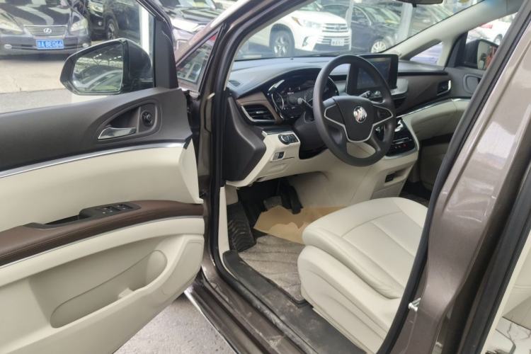 Used Buick GL8 2022 Land Cruiser Executive Class 652T Comfort Model Driver Seat