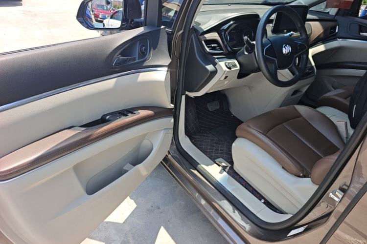 Used Buick GL8 2022 Land Cruiser Executive Class 652T Comfort Model Driver Seat