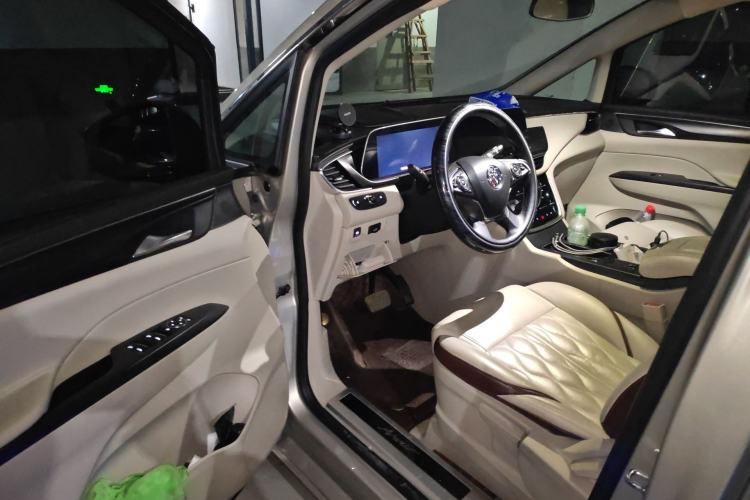 Used Buick GL8 2022 ES Landtrek 653T Luxury Edition Driver Seat