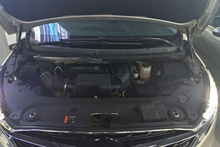 Used Buick GL8 2022 ES Landtrek 653T Comfort Edition Engine Bay