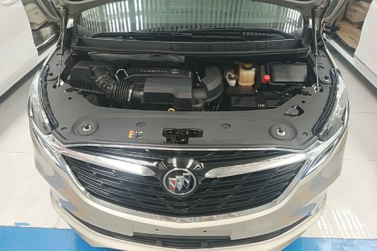Used Buick GL8 2022 ES Land Cruiser 653T Luxury Model Engine Bay