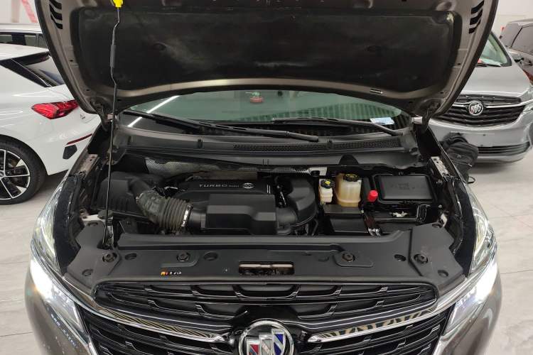Used Buick GL8 2022 Land Business Class 652T Luxury Model Engine Bay