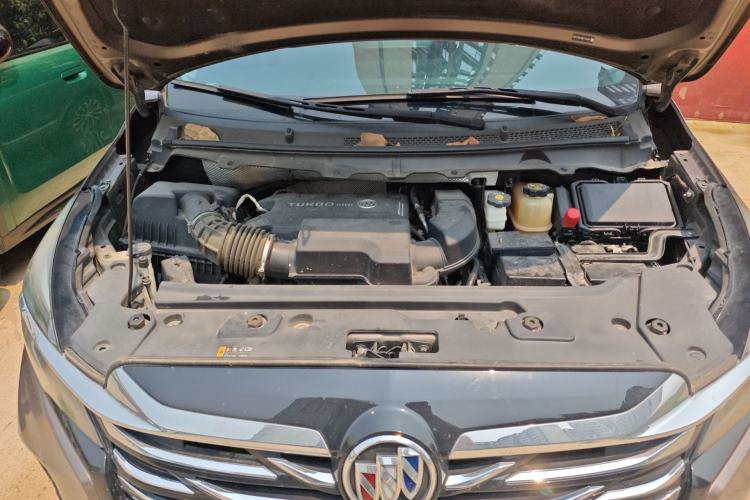 Used Buick GL8 2022 Land Business Class 652T Luxury Model Engine Bay