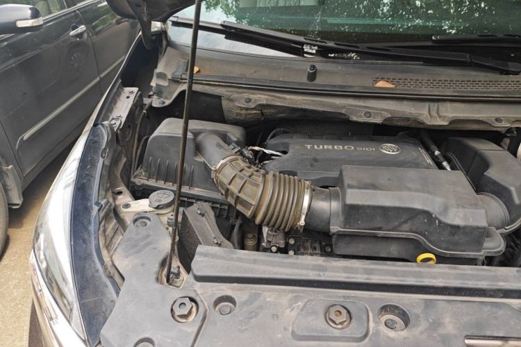 Used Buick GL8 2022 Land Business Class 652T Luxury Model Engine Bay Right