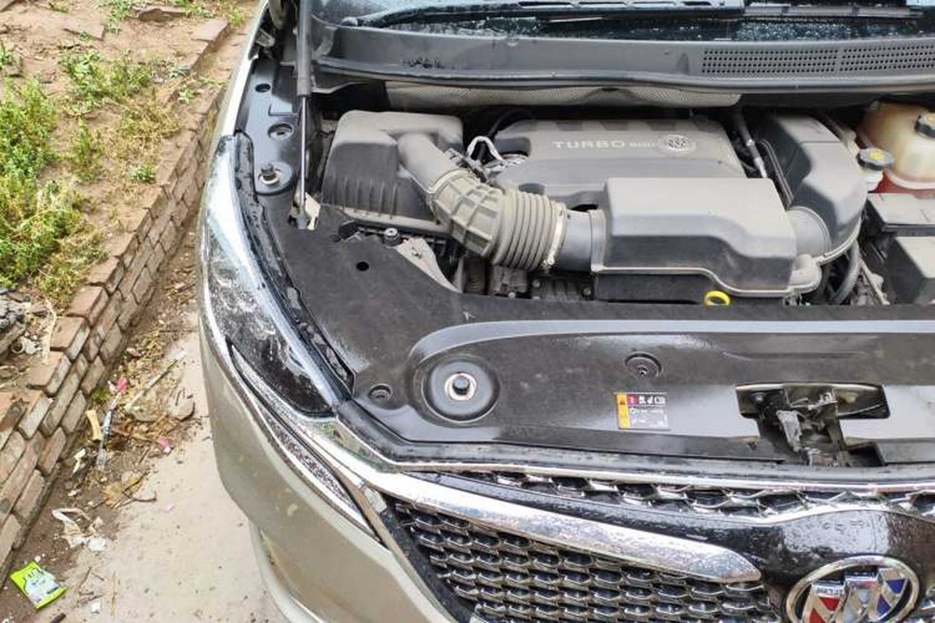 Used Buick GL8 2022 ES Landtrek 653T Comfort Edition Engine Bay Right