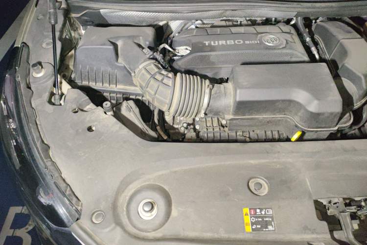 Used Buick GL8 2022 ES Landtrek 653T Comfort Edition Engine Bay Right