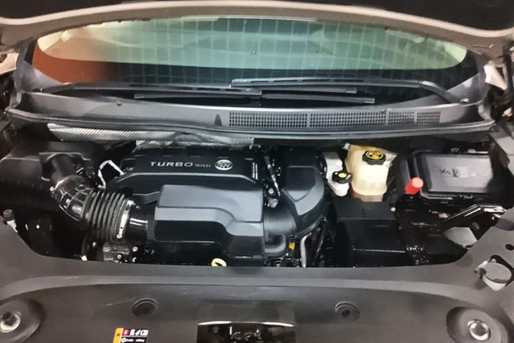 Used Buick GL8 2022 ES Landtrek 653T Comfort Edition Engine Bay