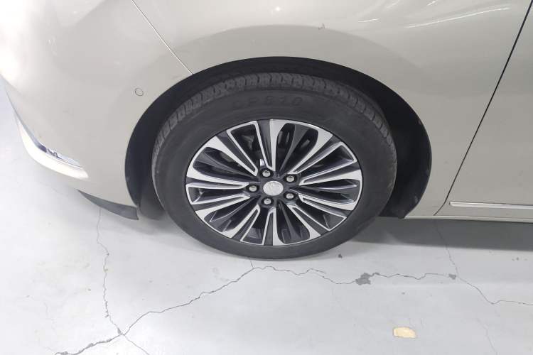 Used Buick GL8 2022 ES Landtrek 653T Flagship Model Exterior 1