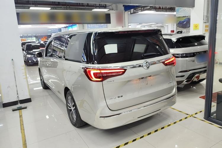 Used Buick GL8 2022 ES Landtrek 653T Luxury Edition Exterior 2