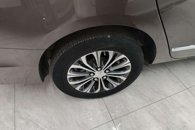 Used Buick GL8 2022 Land Business Class 652T Luxury Model Exterior 5