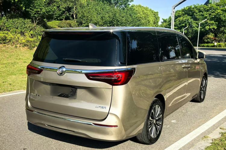 Used Buick GL8 2022 ES Land Cruiser 653T Luxury Model Exterior 8