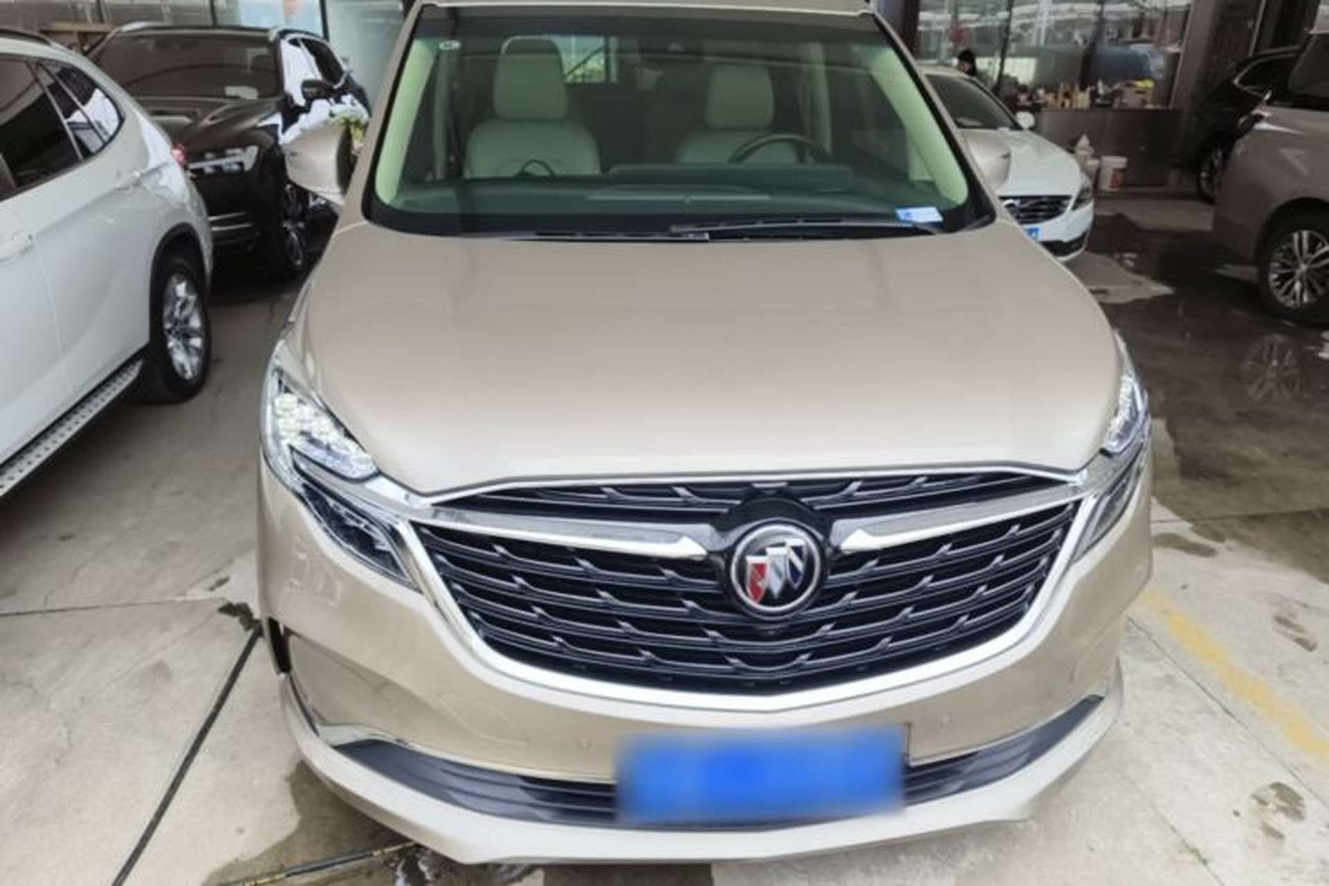 Used Buick GL8 2022 ES Land Cruiser 653T Luxury Model Front