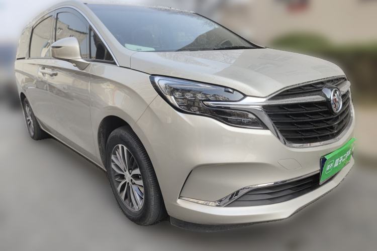 Used Buick GL8 2022 ES Landtrek 653T Comfort Edition Front Right 45 Deg