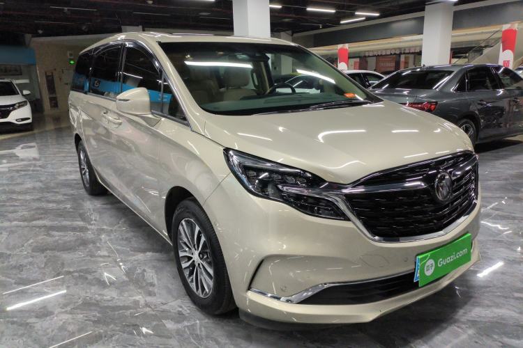 Used Buick GL8 2022 ES Landtrek 653T Luxury Edition Front Right 45 Deg