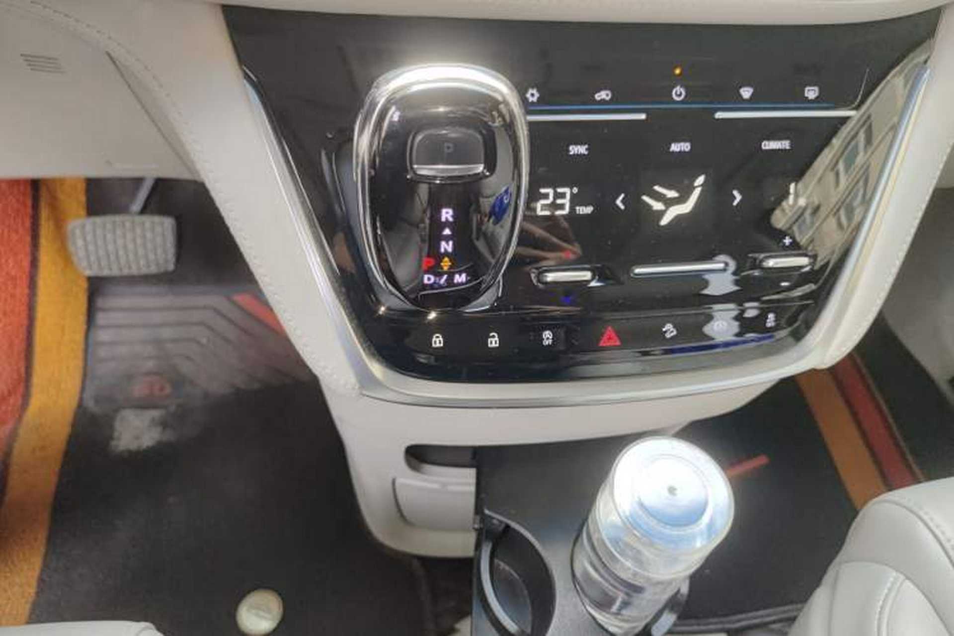 Used Buick GL8 2022 ES Landtrek 653T Comfort Edition Gear Lever