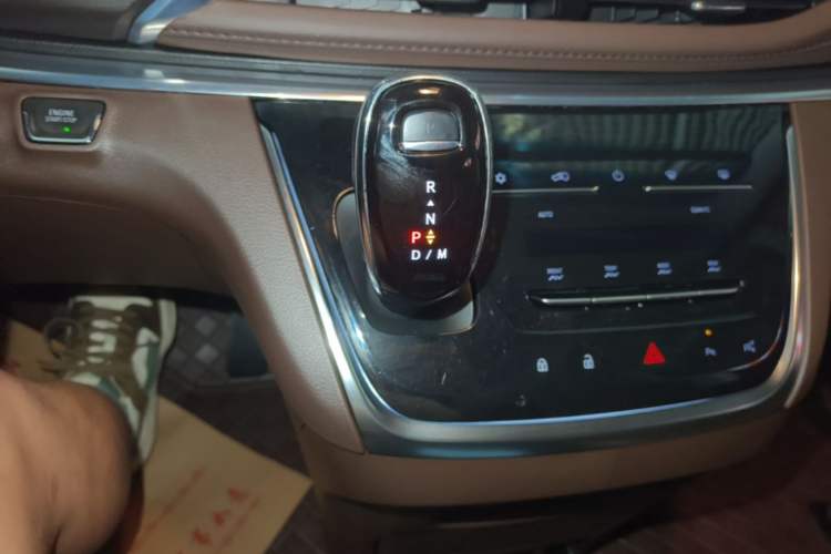 Used Buick GL8 2022 Land Executive Class 652T Prestige Model Gear Lever