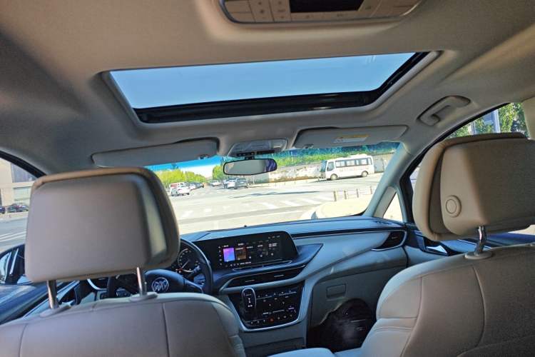 Used Buick GL8 2022 ES Landtrek 653T Comfort Edition Headliner