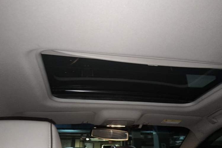 Used Buick GL8 2022 Land Business Class 652T Luxury Model Headliner