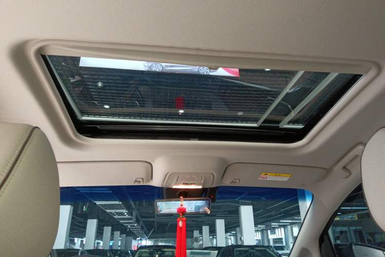 Used Buick GL8 2022 Land Executive Class 652T Prestige Model Headliner