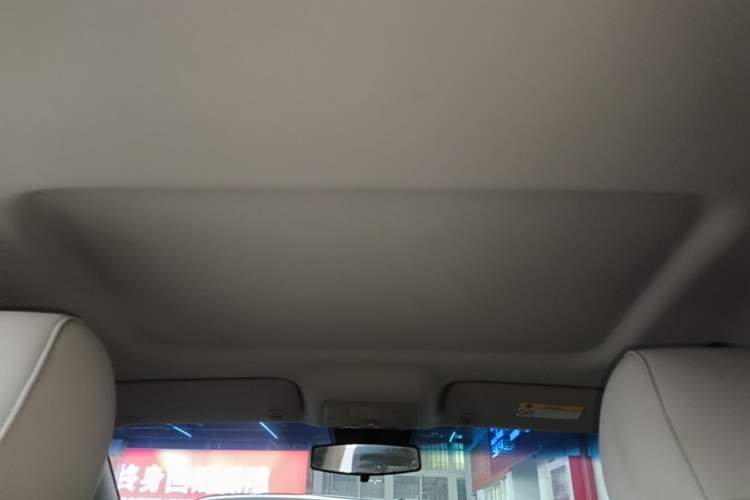 Used Buick GL8 2022 Land Cruiser Executive Class 652T Comfort Model Headliner