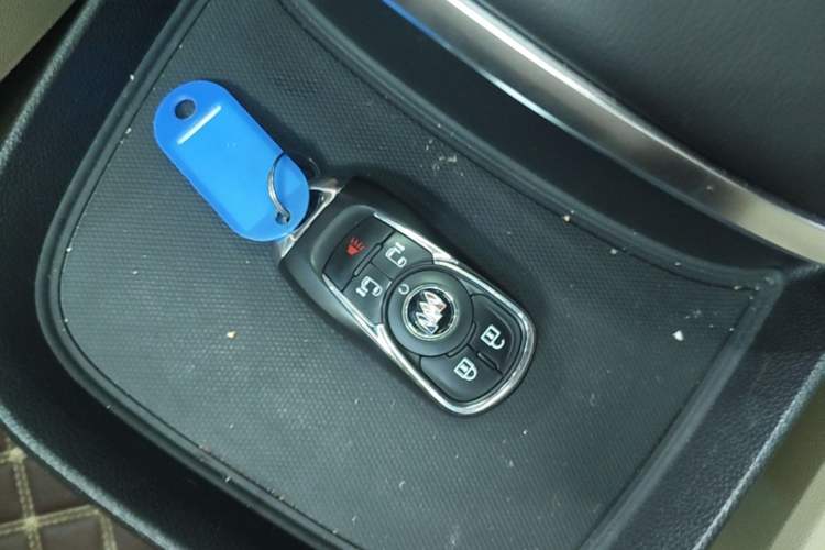 Used Buick GL8 2022 ES Landtrek 653T Luxury Edition Interior 1