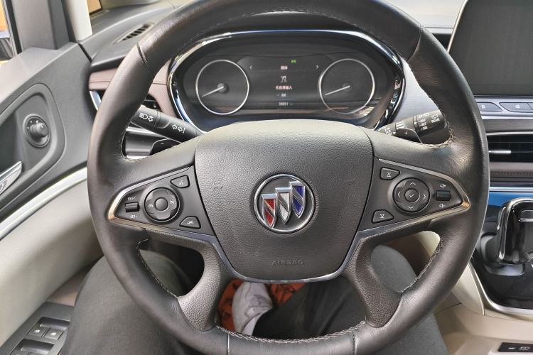 Used Buick GL8 2022 Land Business Class 652T Luxury Model Interior 2