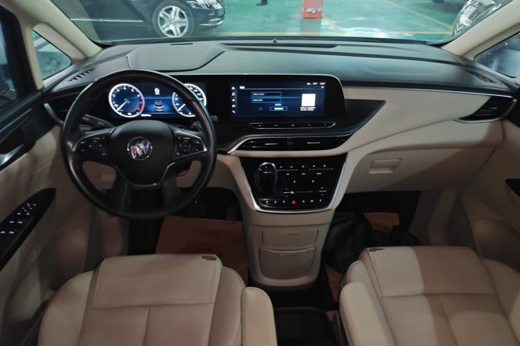 Used Buick GL8 2022 ES Landtrek 653T Luxury Edition Interior 2