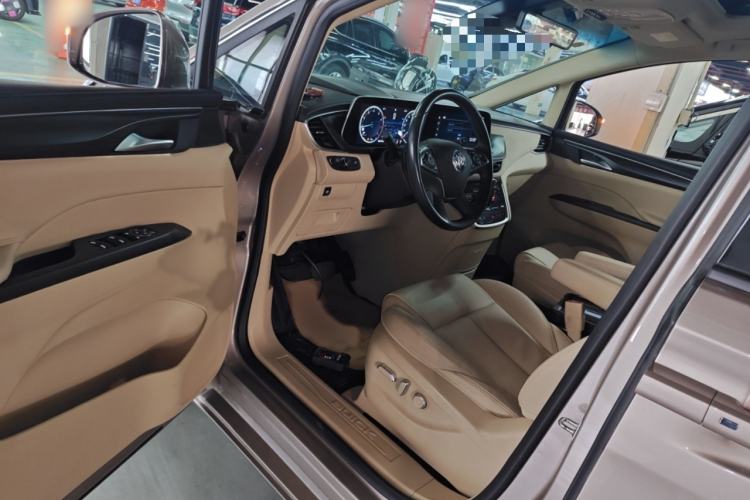 Used Buick GL8 2022 ES Landtrek 653T Luxury Edition Interior 3