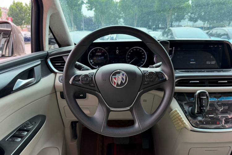 Used Buick GL8 2022 ES Landtrek 653T Comfort Edition Interior 7