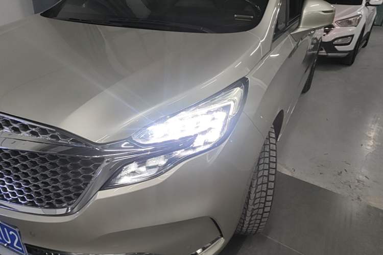 Used Buick GL8 2022 ES Landtrek 653T Flagship Model Left Front Headlight