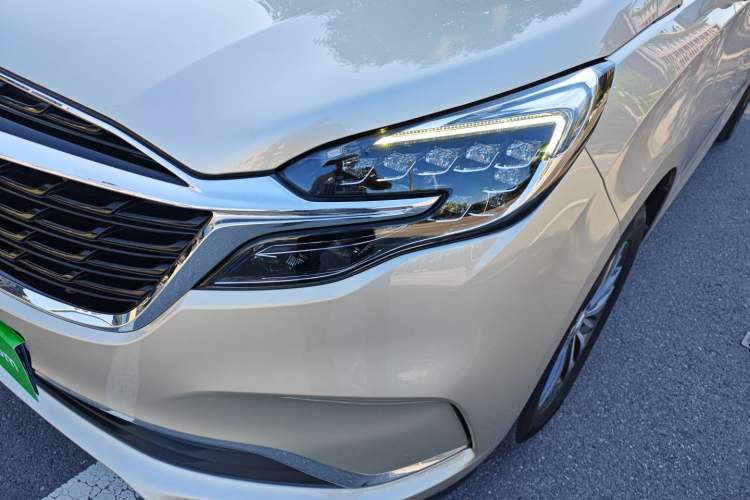 Used Buick GL8 2022 ES Landtrek 653T Comfort Edition Left Front Headlight