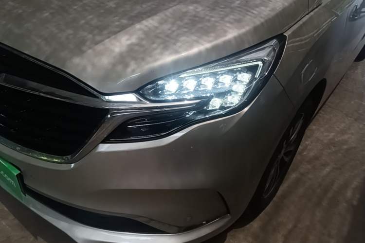 Used Buick GL8 2022 ES Landtrek 653T Luxury Edition Left Front Headlight