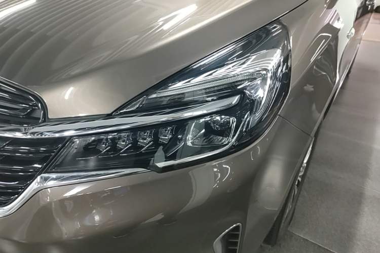 Used Buick GL8 2022 Land Business Class 652T Luxury Model Left Front Headlight