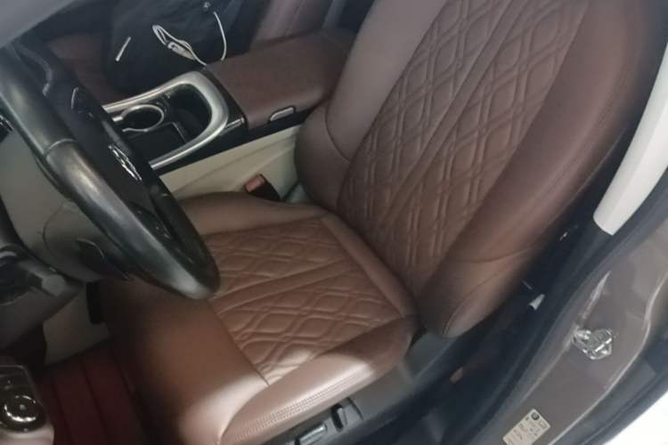 Used Buick GL8 2022 Land Business Class 652T Luxury Model Left Front Seat